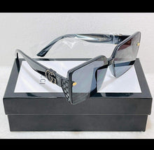 Load image into Gallery viewer, Black and Silver GG
