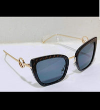 Load image into Gallery viewer, Sunglasses
