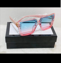 Load image into Gallery viewer, Sunglasses
