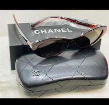 Load image into Gallery viewer, Sunglasses
