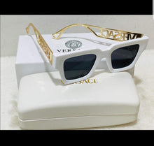 Load image into Gallery viewer, Sunglasses
