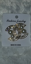 Load image into Gallery viewer, Assorted Designer Inspired Brooches
