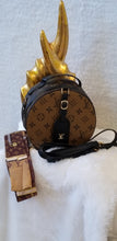 Load image into Gallery viewer, LV Round Crossbody Handbag
