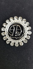 Load image into Gallery viewer, Brooches Several Brands
