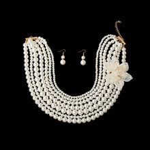 Load image into Gallery viewer, Pearl and Flower Necklace Set
