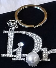 Load image into Gallery viewer, Assorted Keychains
