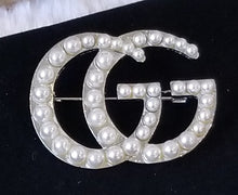 Load image into Gallery viewer, Assorted Designer Inspired Brooches
