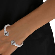 Load image into Gallery viewer, Gray Pearl Silver Stud Cable Bangle
