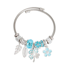 Load image into Gallery viewer, Silver Blue Clover Cable Bangle
