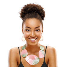 Load image into Gallery viewer, Light Pink Green Dipped Necklace

