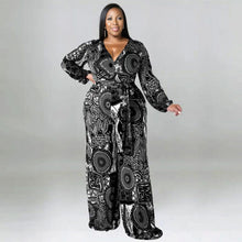 Load image into Gallery viewer, 1XL Black Tribal Belted Jumper
