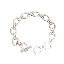 Load image into Gallery viewer, Twisted Oval Silver Metal Chain Bracelet

