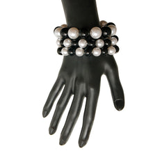 Load image into Gallery viewer, Pearl Bracelet Set
