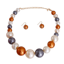 Load image into Gallery viewer, Gold and Cream Graduated Bubble Gum Pearls
