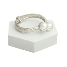 Load image into Gallery viewer, Chunky Hammered Silver Pearl Cuff
