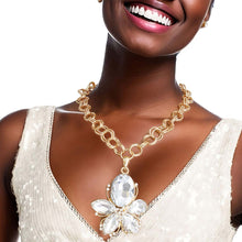 Load image into Gallery viewer, Gold Flower Chain Set
