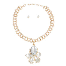 Load image into Gallery viewer, Gold Flower Chain Set
