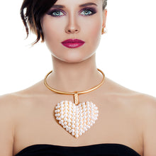 Load image into Gallery viewer, Gold Collar XL Cream Heart Set
