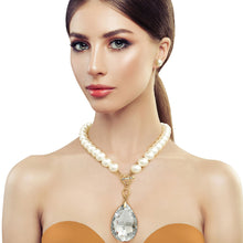 Load image into Gallery viewer, Toggle Pearl Teardrop Necklace
