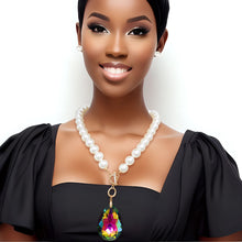 Load image into Gallery viewer, Toggle Pearl Pink Green Teardrop Necklace
