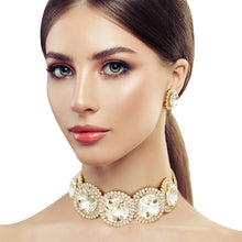 Load image into Gallery viewer, Brilliant Gold Round Cut Crystal Choker
