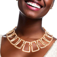 Load image into Gallery viewer, Gold Curved Trapezoid Link Set
