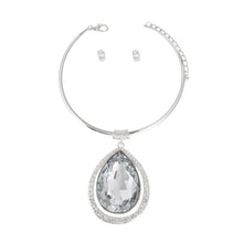 Load image into Gallery viewer, Halo Clear Teardrop Silver Choker

