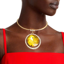 Load image into Gallery viewer, Round Yellow Halo Pendant Set
