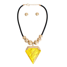 Load image into Gallery viewer, Yellow Diamond Shaped Pendant Set
