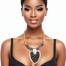 Load image into Gallery viewer, Necklace Leopard Heart Pendant Set For Women
