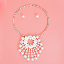 Load image into Gallery viewer, Silver Collar and Sunburst Pearl Necklace
