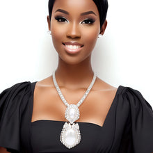 Load image into Gallery viewer, Silver Mesh Elegant Drop Pearl Necklace
