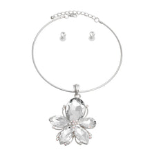Load image into Gallery viewer, Silver Clear Crystal Flower Necklace
