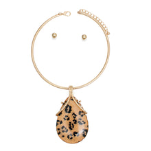 Load image into Gallery viewer, Pendant Necklace Gold Leopard Teardrop for Women
