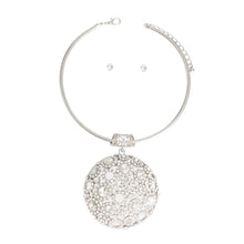 Load image into Gallery viewer, Silver Domed Pendant Set
