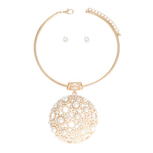 Load image into Gallery viewer, Cream Domed Pendant Set
