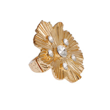 Load image into Gallery viewer, Gold Pleated Wavy Stone Ring
