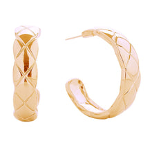 Load image into Gallery viewer, 14K Gold Coco Quilt Post Hoops
