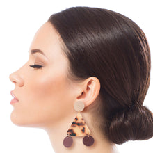 Load image into Gallery viewer, Triangle Tortoiseshell Earrings
