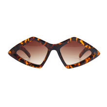 Load image into Gallery viewer, Tortoiseshell Pointed Frame Sunglasses
