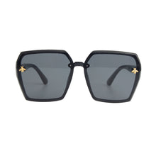 Load image into Gallery viewer, Black Retro Bee Sunglasses
