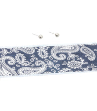 Load image into Gallery viewer, Bandana Choker
