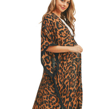 Load image into Gallery viewer, Leopard Lightweight Long Kimono
