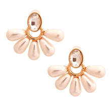 Load image into Gallery viewer, Gold Stud Fan Pearl Earrings
