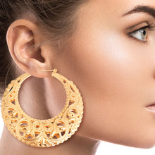 Load image into Gallery viewer, Round Gold Filigree Hoops

