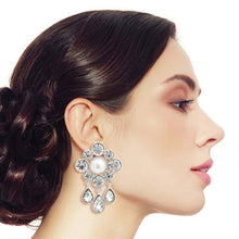 Load image into Gallery viewer, Silver Antique Flower Studs
