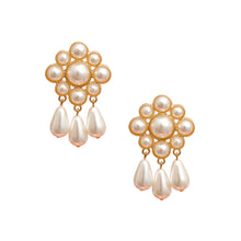 Load image into Gallery viewer, Cream Pearl Antique Flower Studs
