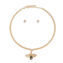 Load image into Gallery viewer, Bee Gold Curb Chain Necklace
