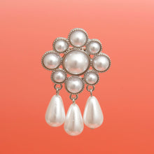 Load image into Gallery viewer, White Pearl Antique Flower Casting Brooch
