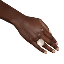 Load image into Gallery viewer, Jumbo Cream Pearl Ring

